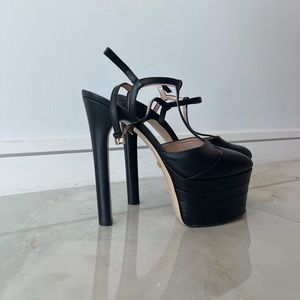 Gucci high heels size 9